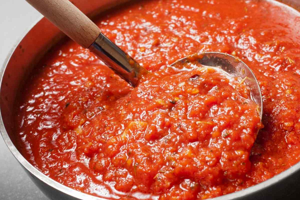 Як приготувати смачний домашній соус з помідор на зиму