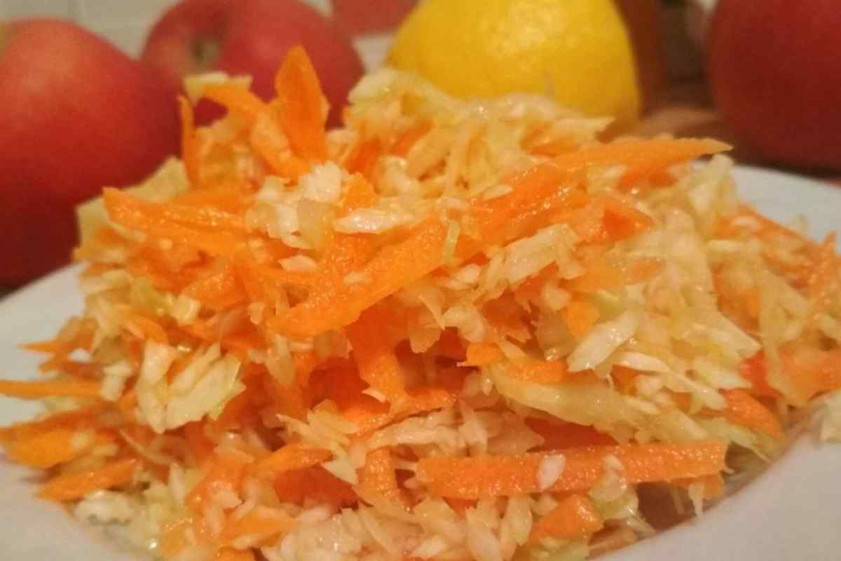 Як приготувати салат з моркви, яблука і хріна