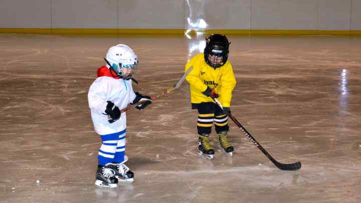 Як записати дитину в хокейну секцію