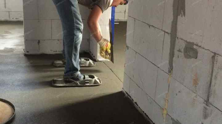 Як залити цементно-піщану стяжку підлоги