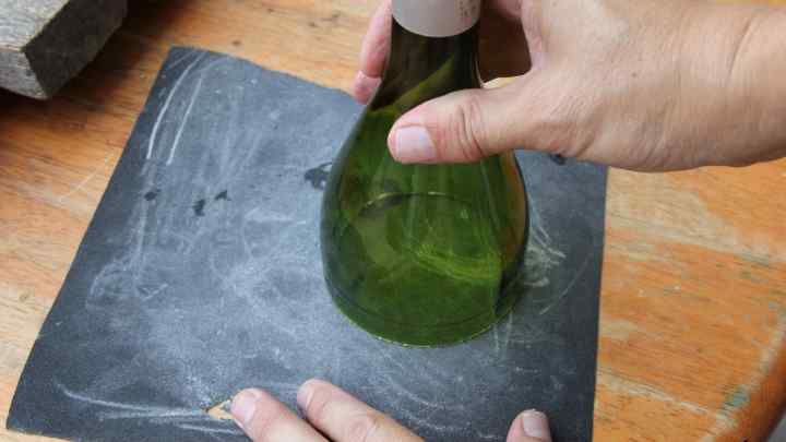Як відрізати скляну пляшку