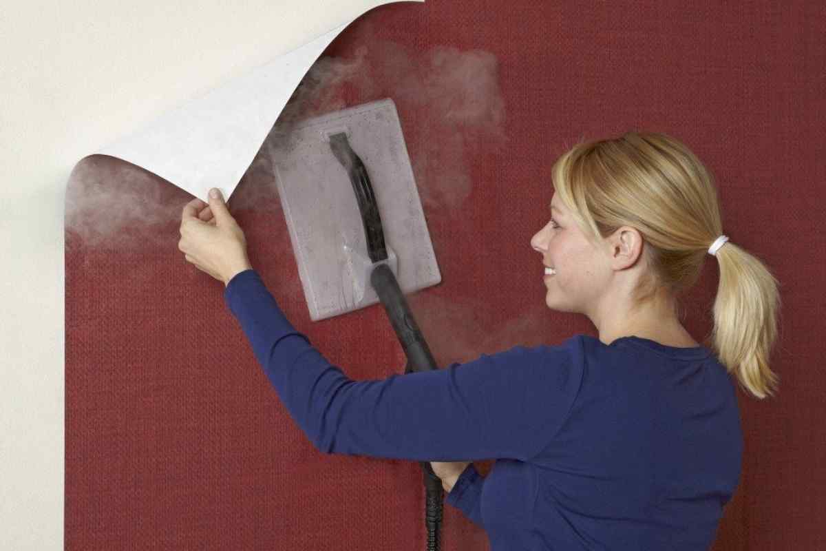 Як очистити стіни від шпалер