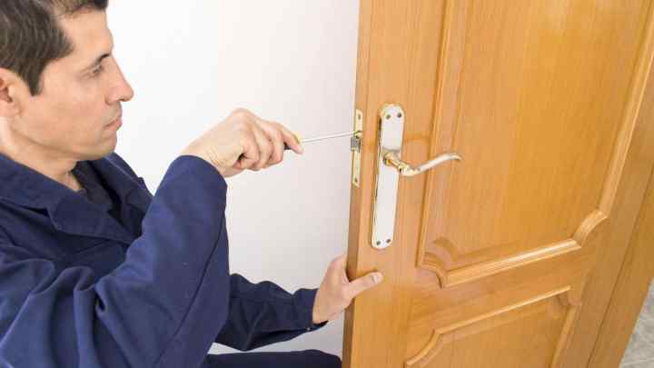 Як вмонтувати двері