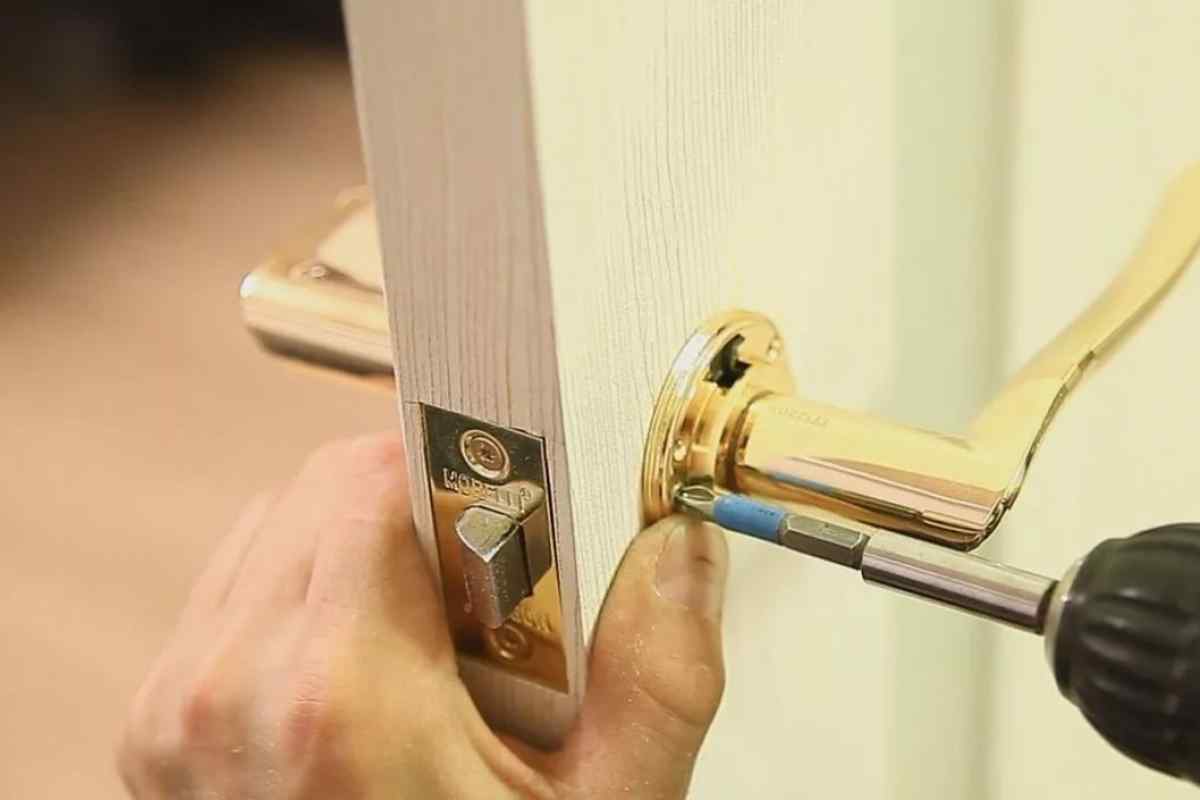 Як врізати двері