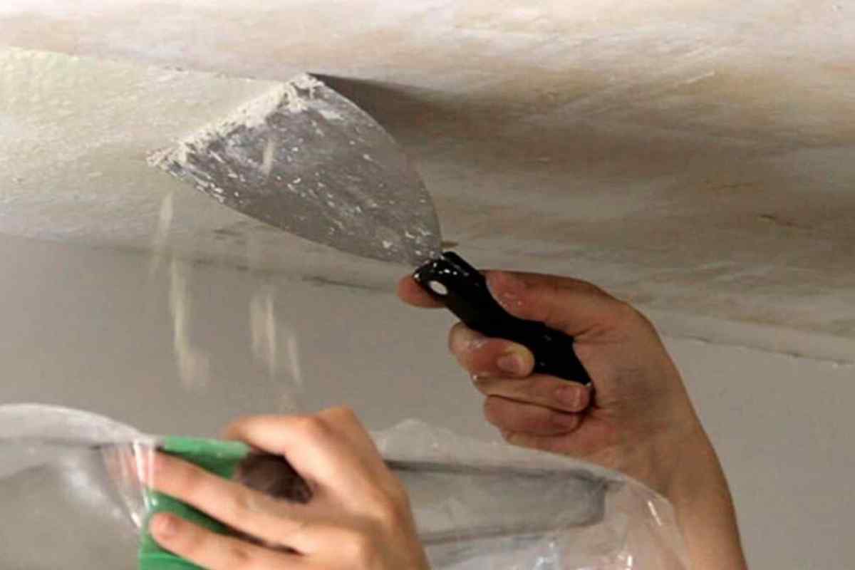 Як відмити стіни від вапна