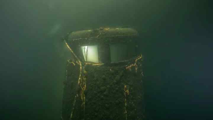 Підводний човен, який повернувся в стрій після того, як 12 років пролежав на морському дні