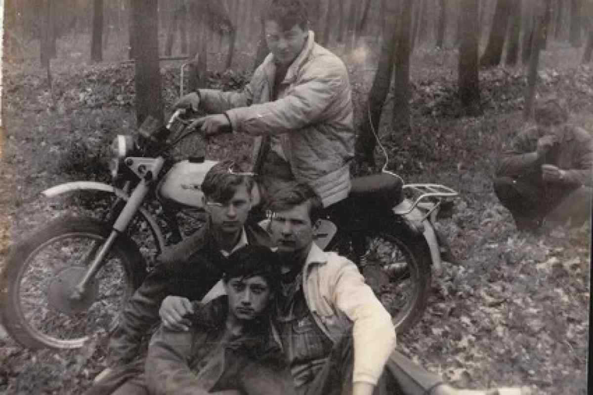 Сім легендарних радянських мотоциклів, які знала і любила вся країна