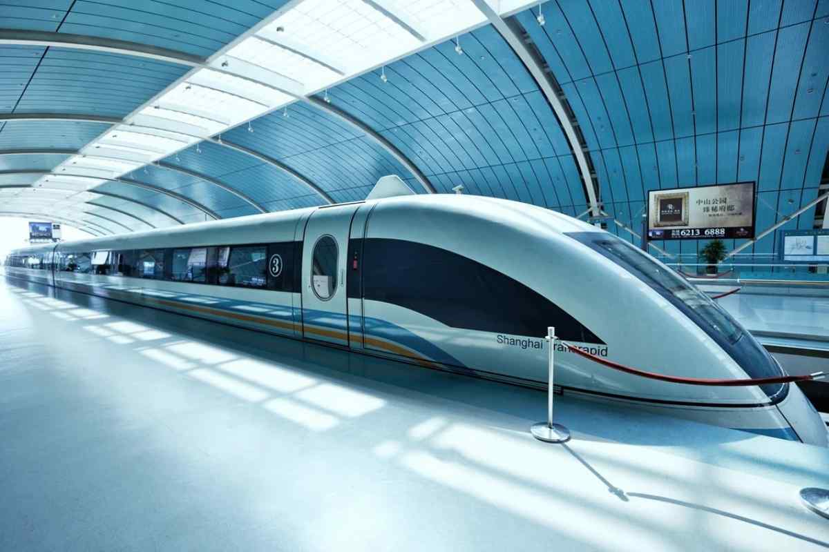 9 надшвидкісних поїздів, швидше яких просто не існує