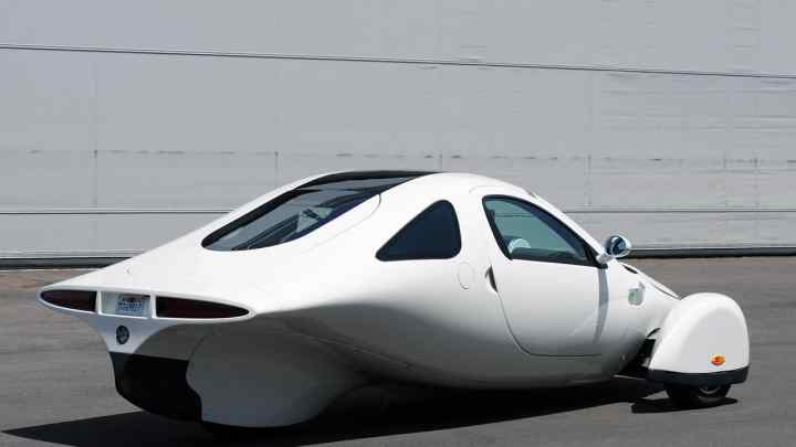 Божевільний дизайн: 15 найбільш екстравагантних модифікацій відомих автомобілів