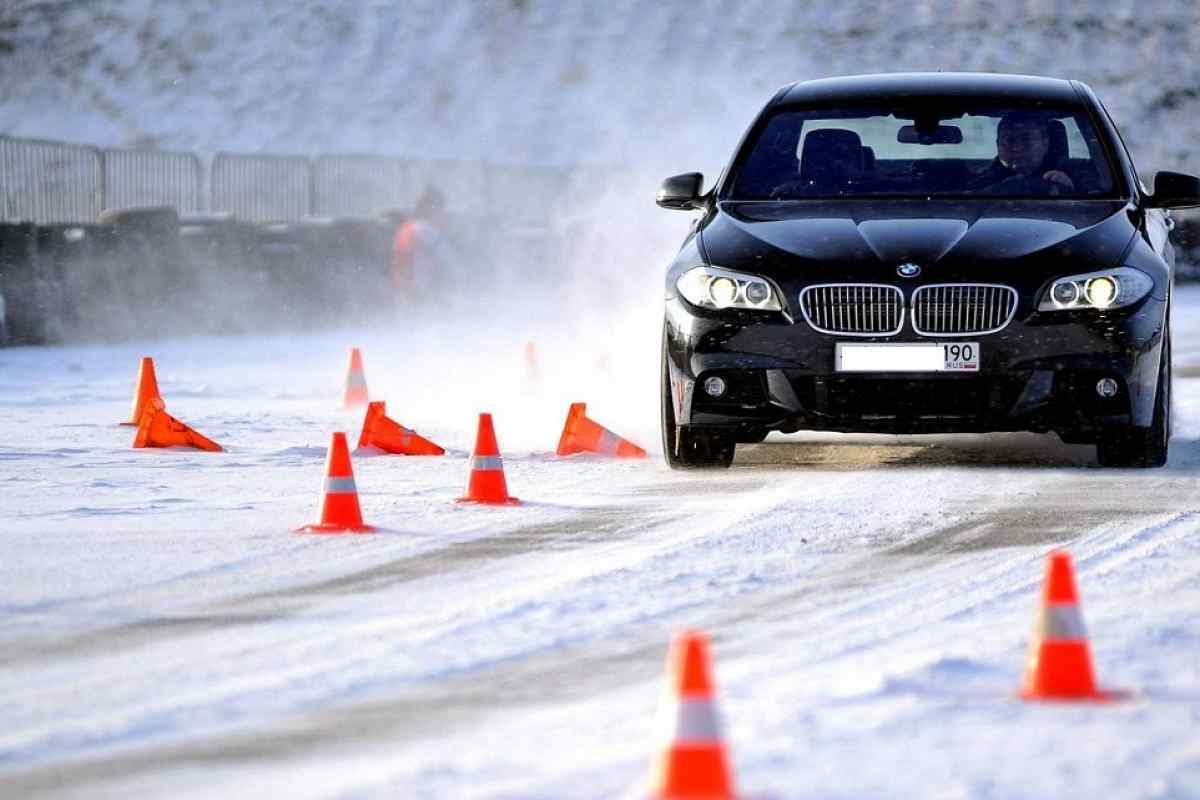7 автомобілів, в яких можна відчувати себе впевнено на зимовій дорозі