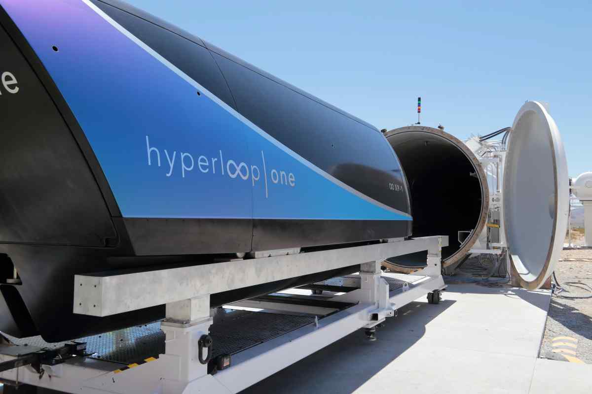 Ілон Маск побудує тестову ділянку Hyperloop в Техасі