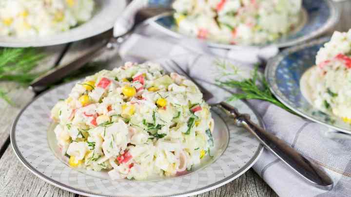 Рецепти салатів з крабових паличок