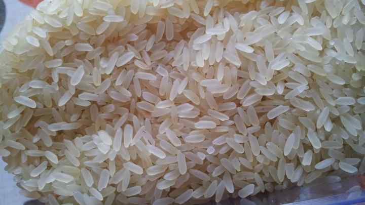 Як приготувати рис з родзинкою