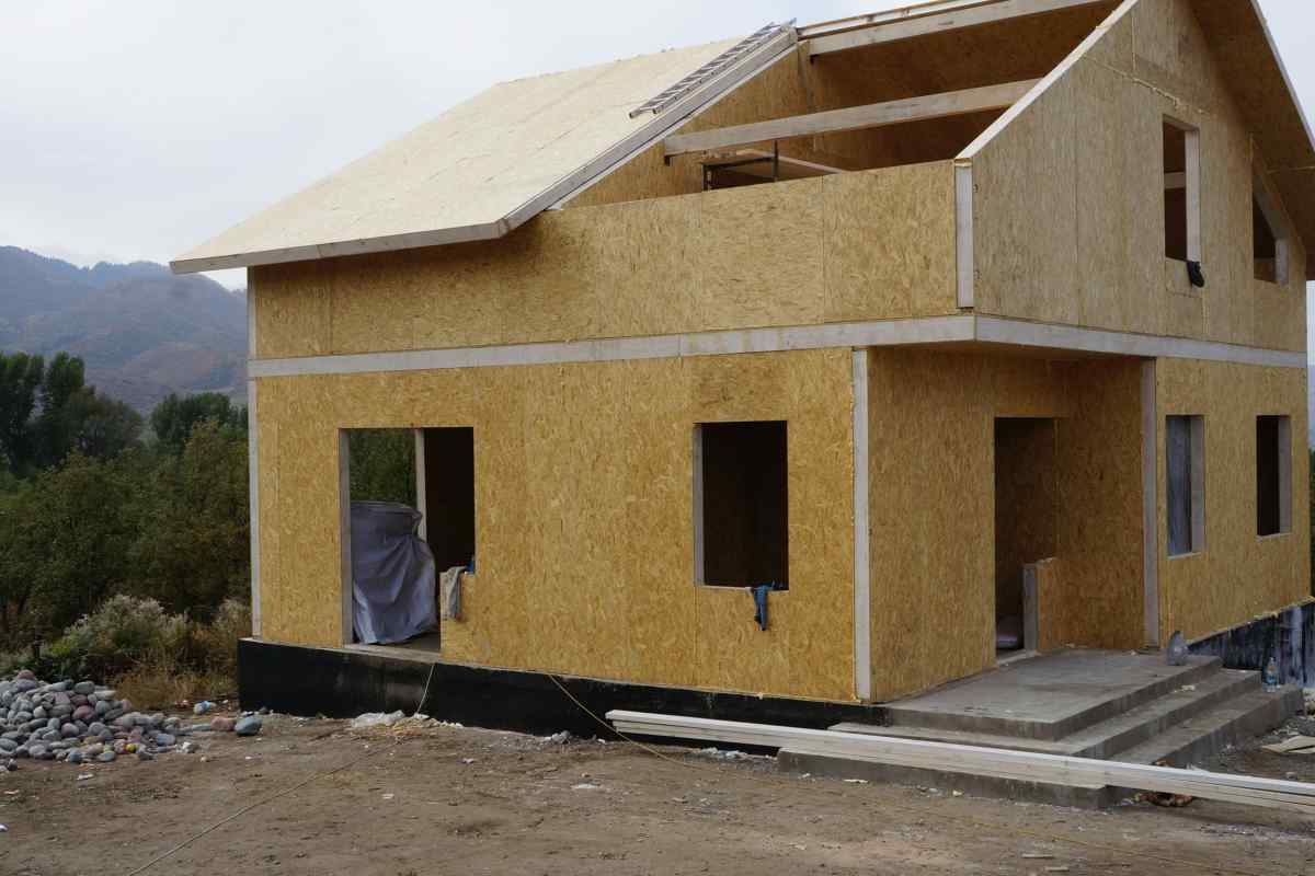 Який будинок будувати дешевше