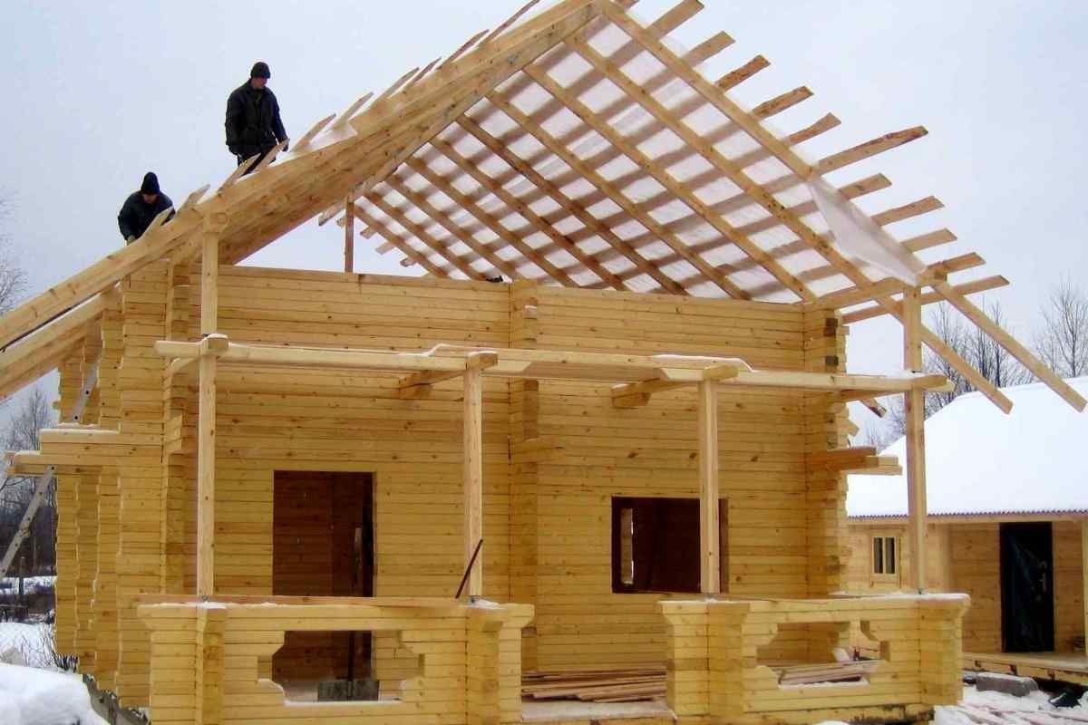 Як обчислити висоту коника при будівництві будинку