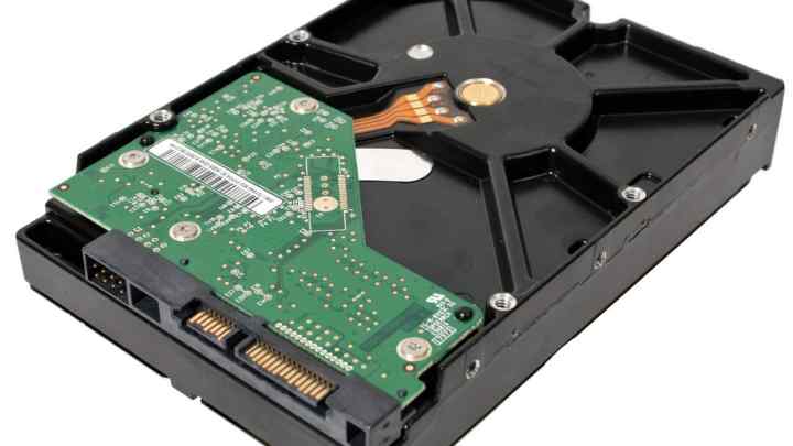 Жорсткий диск якої системи повинен бути в ноутбуці: SSD чи HDD?