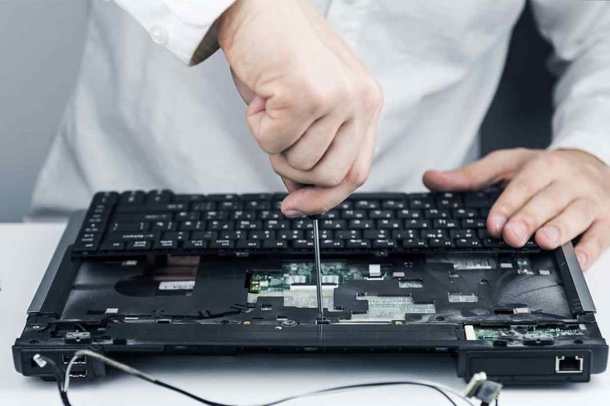 Як відремонтувати ноутбук