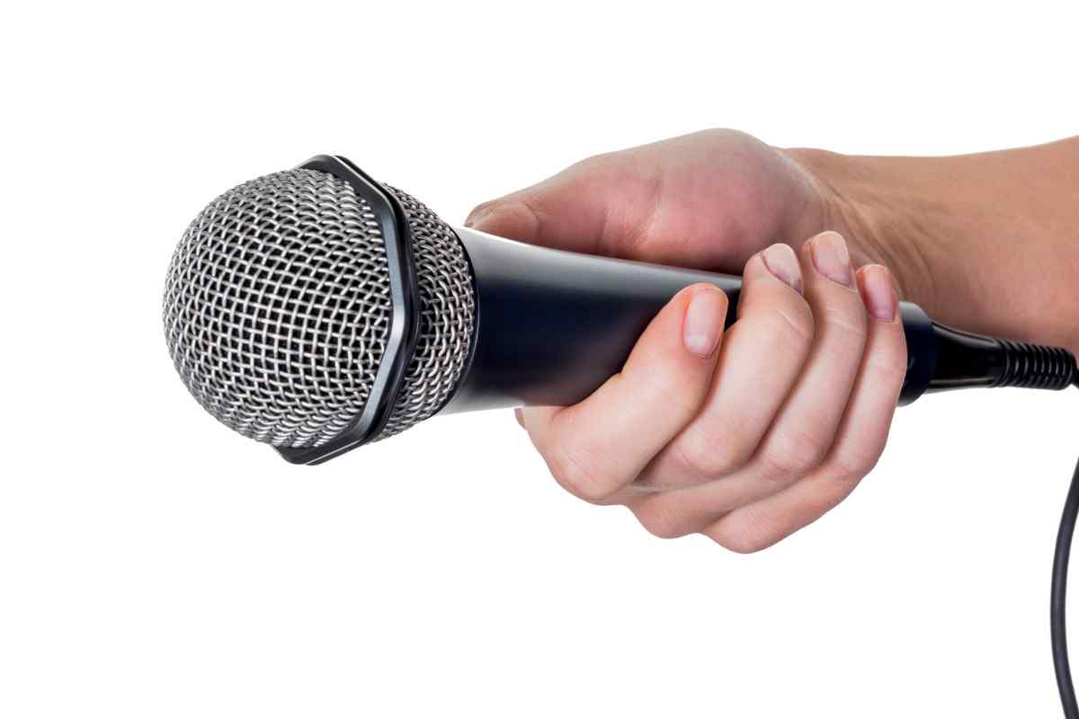 Як увімкнути мікрофон у вісті