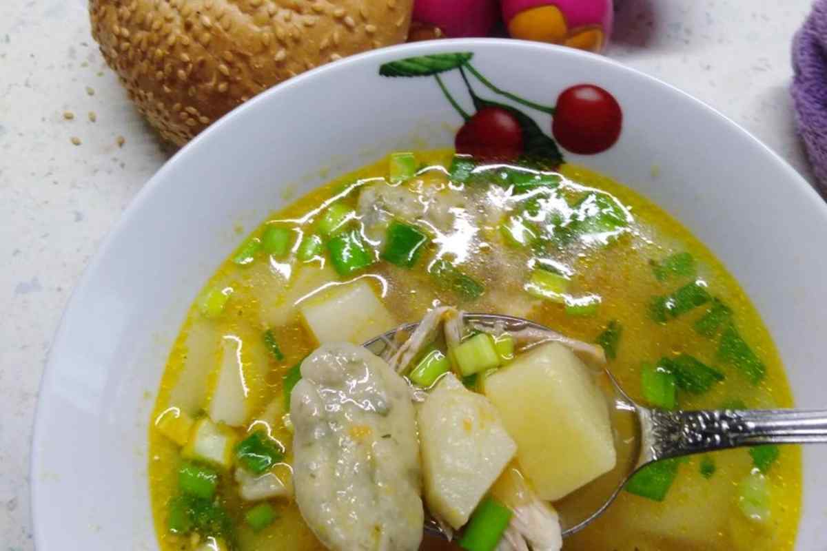 Як приготувати курячий суп з галушками