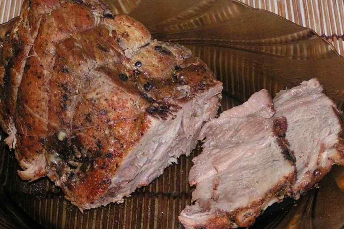 Як приготувати свинину в духовці