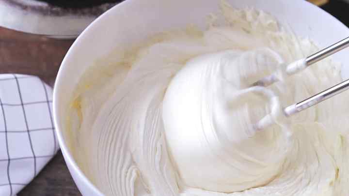 Як зробити крем до торту