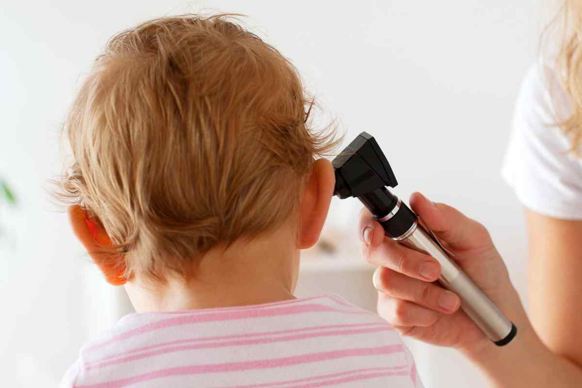 Як перевірити слух дитини