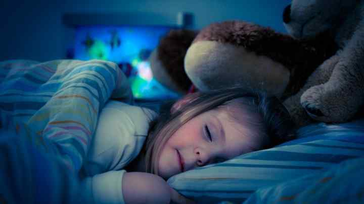 Чому дитина погано спить вночі