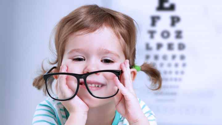 Як виправити зір дитині