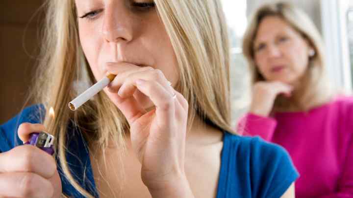 Як відучити підлітка курити