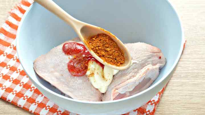 Рецепт приготування свинячої мови: просто і смачно