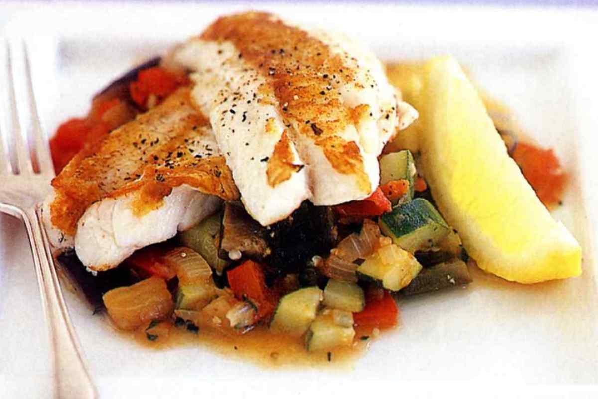 Риба, запечена з овочами: декілька рецептів