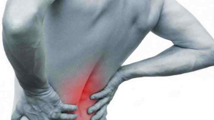болять м 'язи спини вздовж хребта причини можливі захворювання методи лікування та профілактики