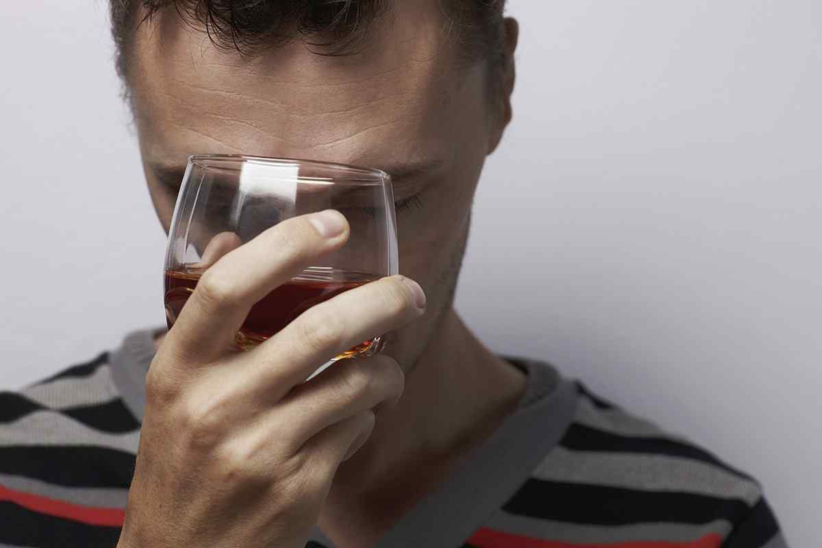 Діарея після алкоголю: причини виникнення та лікування