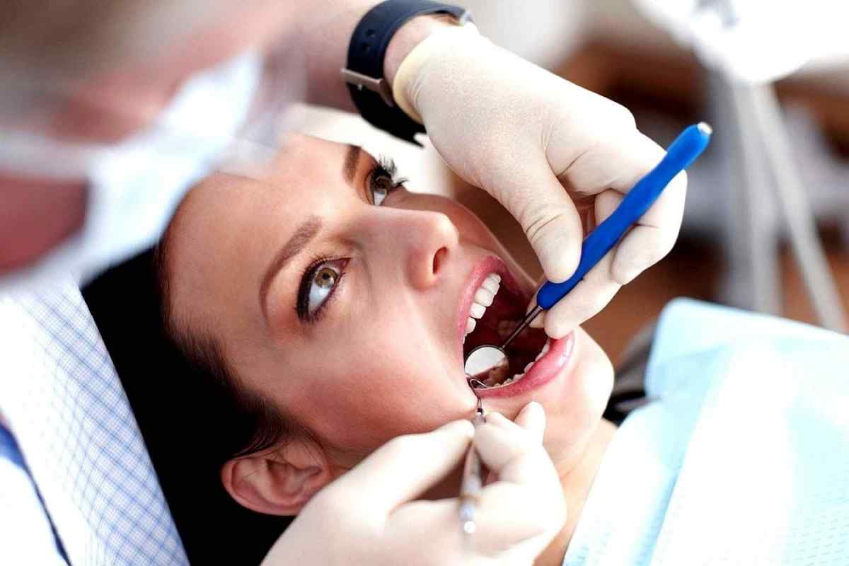 Що таке санація порожнини рота?