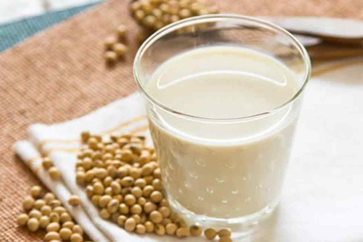Соєве молоко: користь чи шкода?