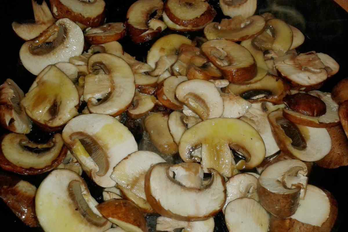Шампіньйони в духовці - запечені капелюшки і сушка грибів
