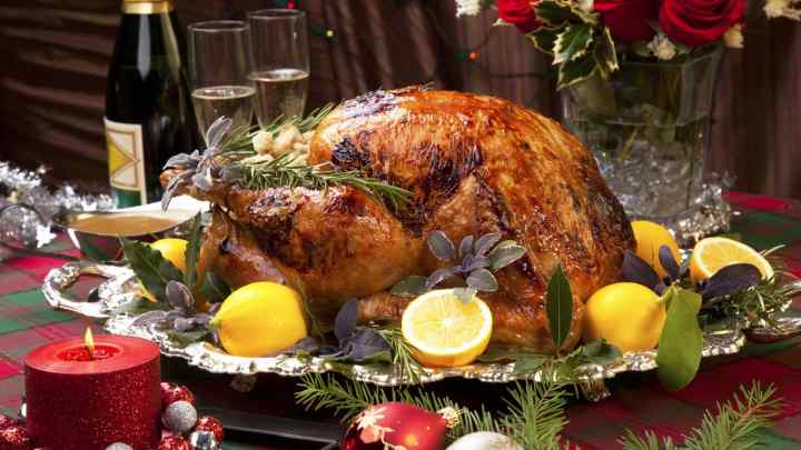 Що смачніше: гусь чи качка? Готуємо новорічний святковий стіл