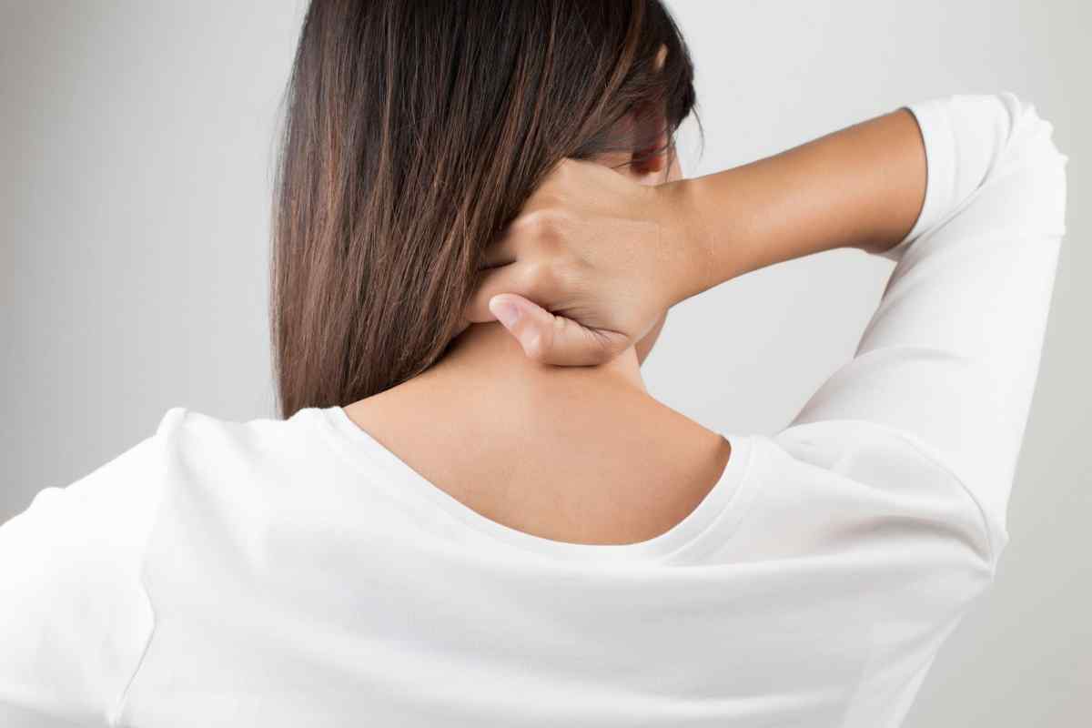 Роздратування на шиї: причини та лікування