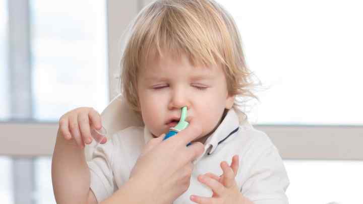 Кашель у дитини без температури: можливі причини та особливості лікування