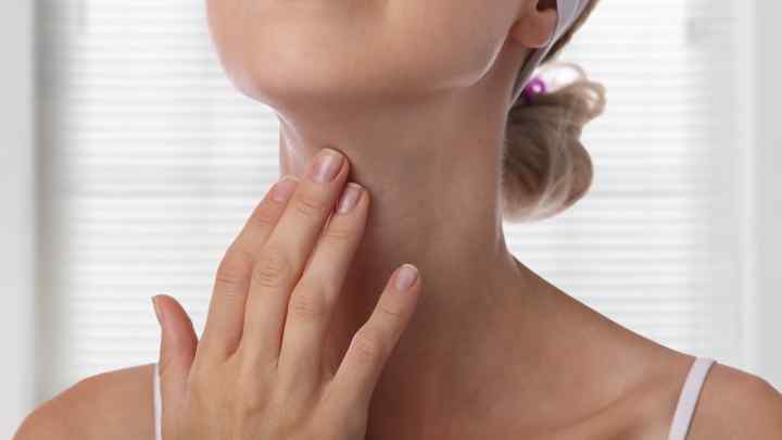 Чим небезпечний вузол на щитовидній залозі і як його лікують?