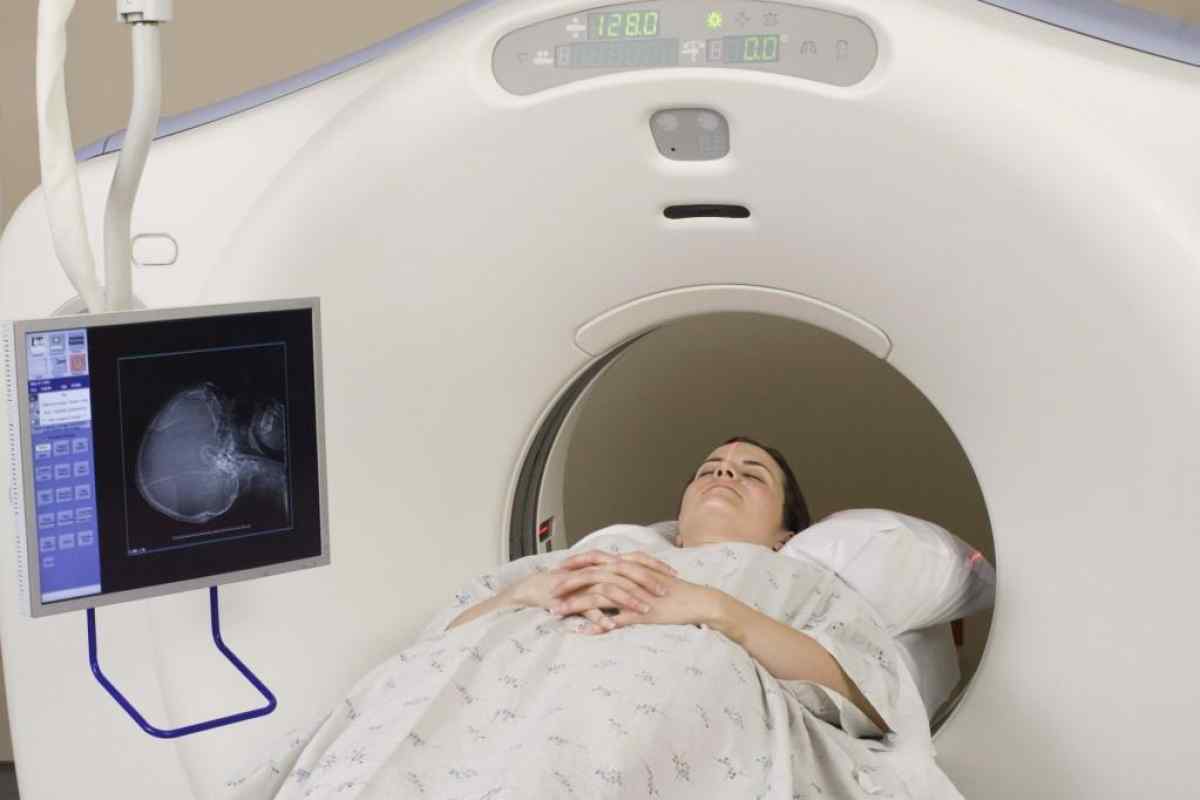 Що показує МРТ шиї? МРТ лімфовузлів, судин і м 'яких тканин шиї