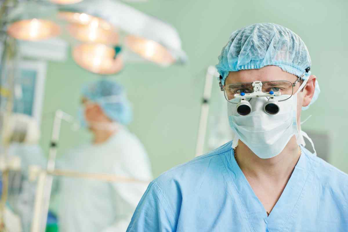 Що лікують нейрохірурги: опис медичної спеціальності