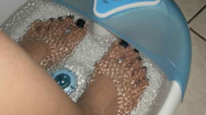 Гідромасажні ванни: користь і шкода для ніг, відгуки