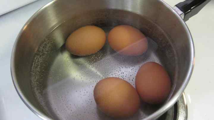 Як варити яйця в мікрохвильовці і як їх можна посмажити