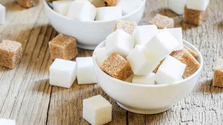 Коричневий цукор тростинний: користь. Цукор білий і коричневий