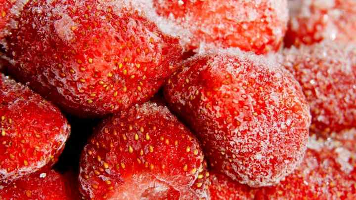 Заморожені ягоди: види, склад, користь і способи заморозки