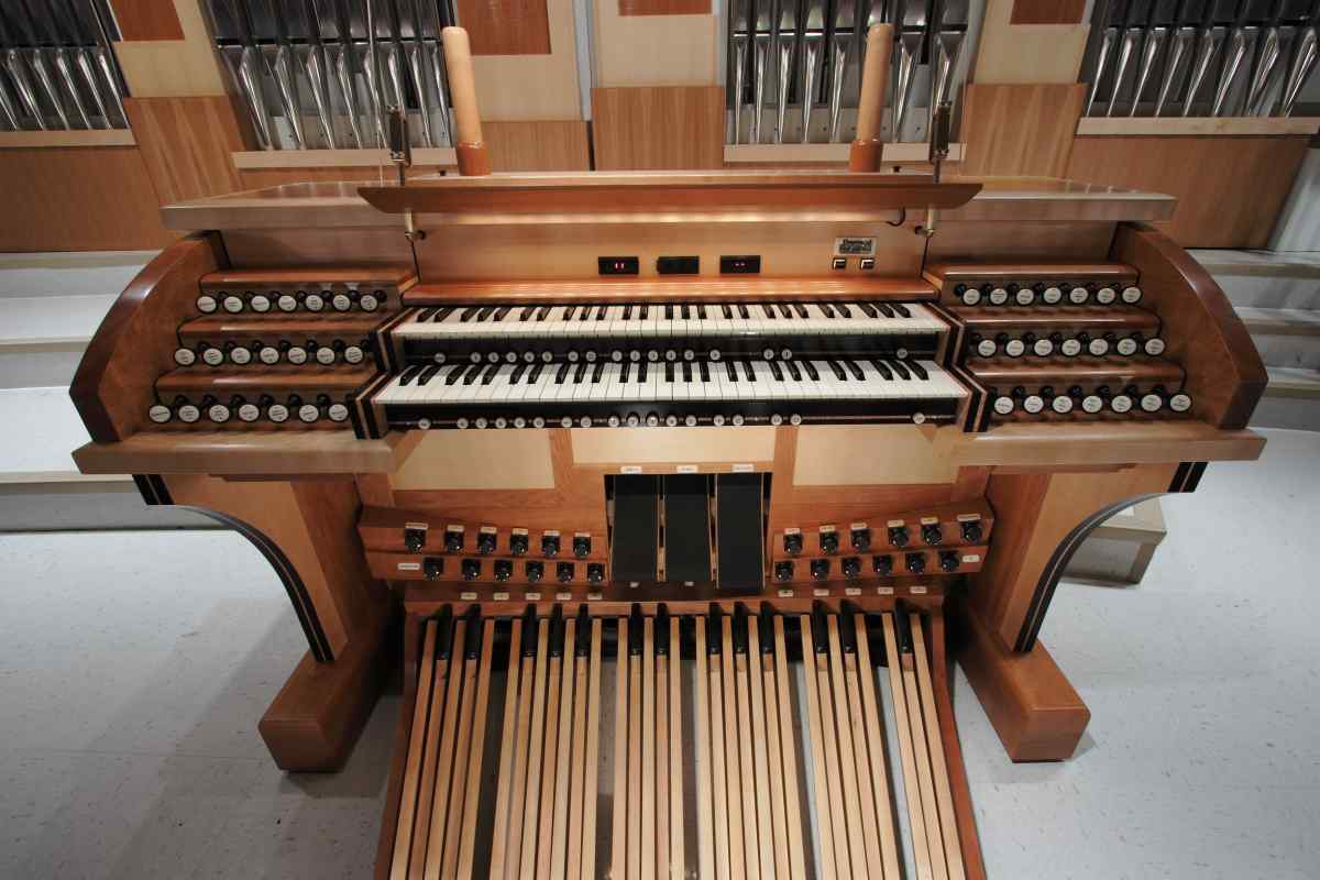 Орган - музичний інструмент. Історія та пристрій органу