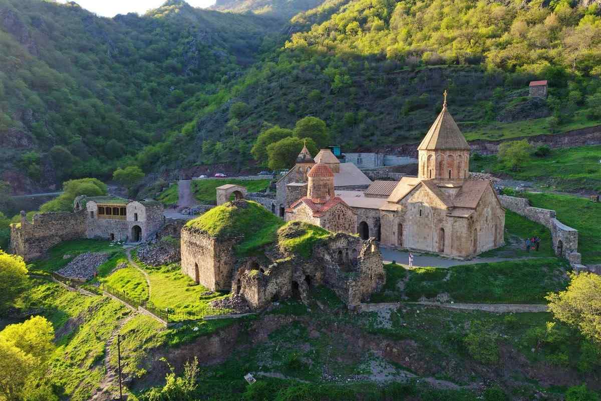 Основна релігія Вірменії. Християнство у Вірменії. Свобода віросповідання у Вірменії