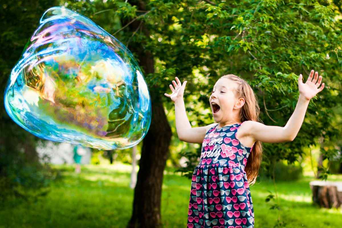 Як порадувати дитину? Мильні бульбашки в домашніх умовах
