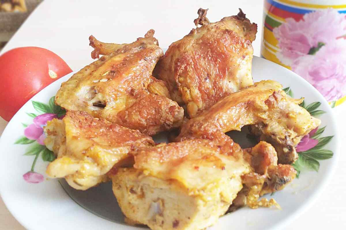 Гомілка куряча з картоплею в духовці: рецепти та особливості приготування